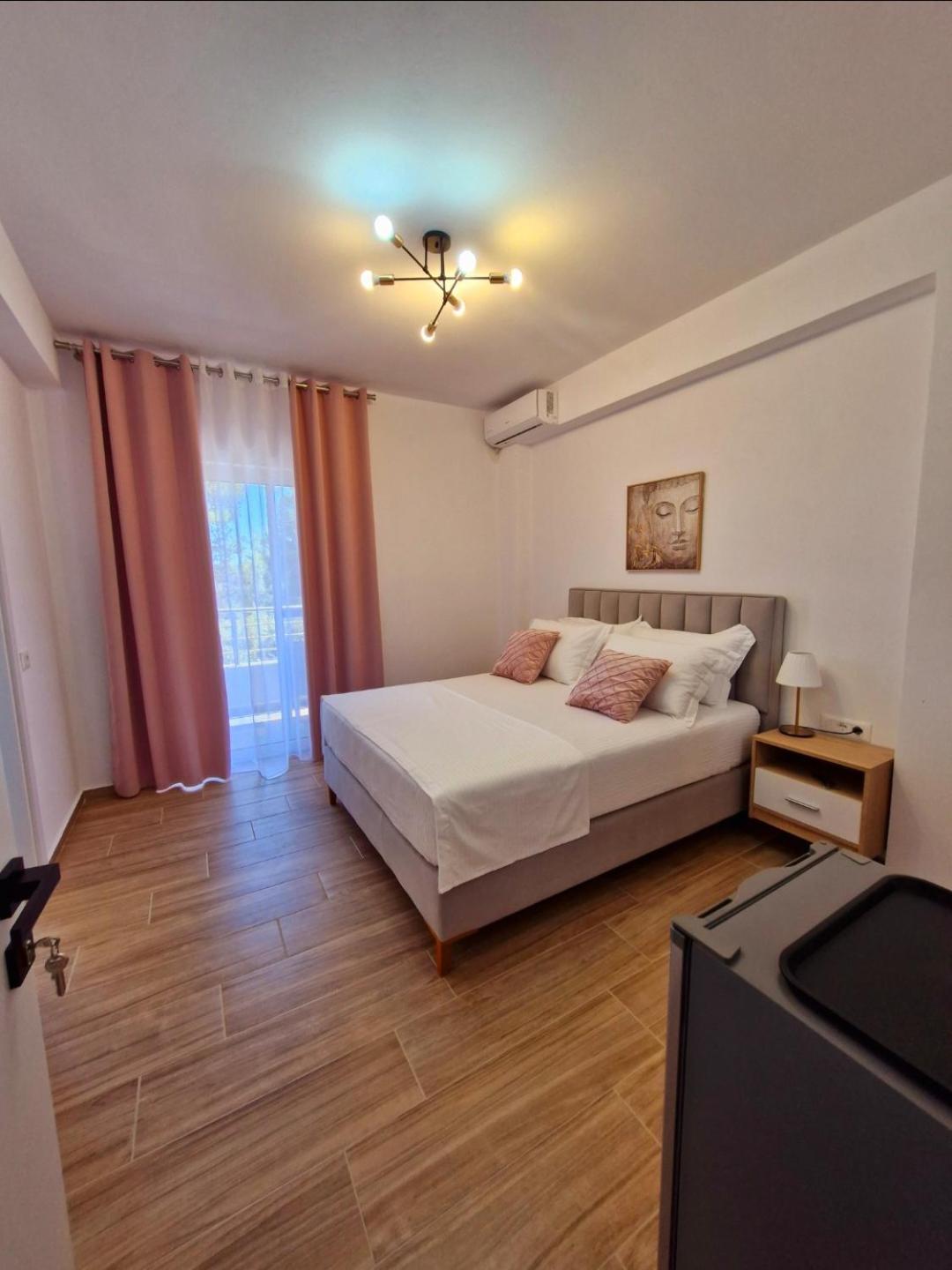 Villa Virginia Sarandë 外观 照片